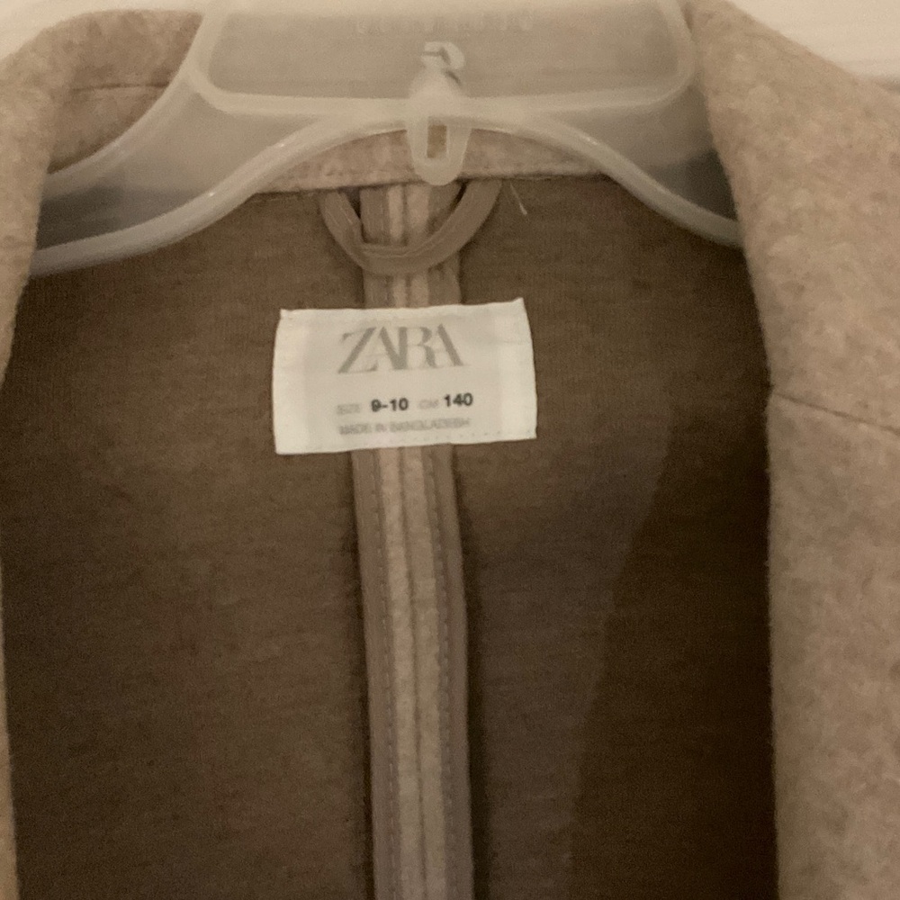 Zara beige Pea Coat for Women with Zara sleeveless turtleneck Italian made scarf - Picture 3 of 10